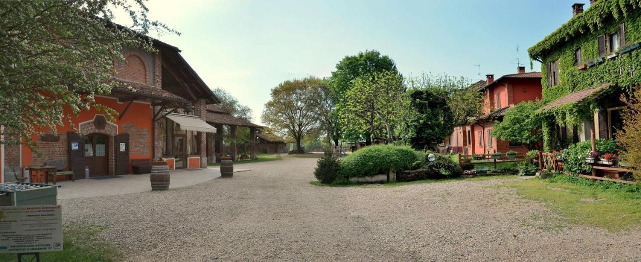 Bed and Breakfast Agriturismo Cascina Selva Ozzero Экстерьер фото
